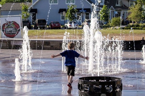 Old Town Coppell interactive fountain